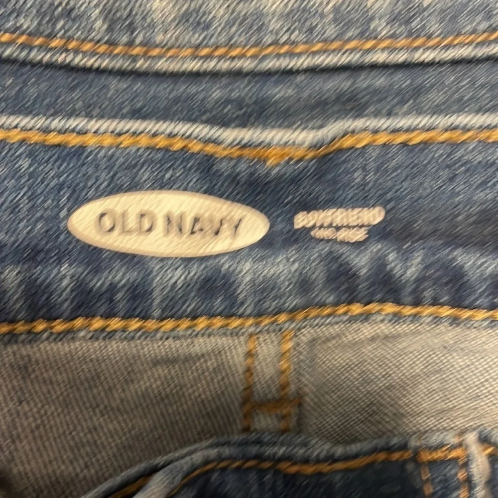Old Navy Blue Denim Shorts Distressed with cuffs Size 4‎